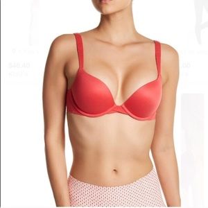 Spanx Pillow Cup By Sara Blakely NWOT